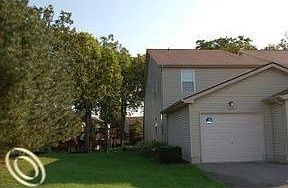 3rd image of 5028 Harbor Oak Dr #1