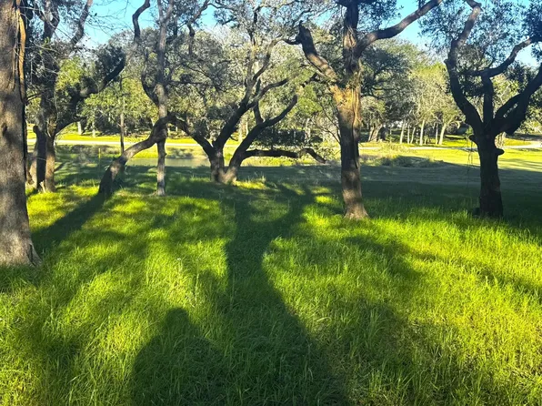 548 Grand Oak 2, Palacios, TX 77465