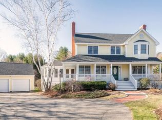 35 Meadowview Ln, Ipswich, MA 01938