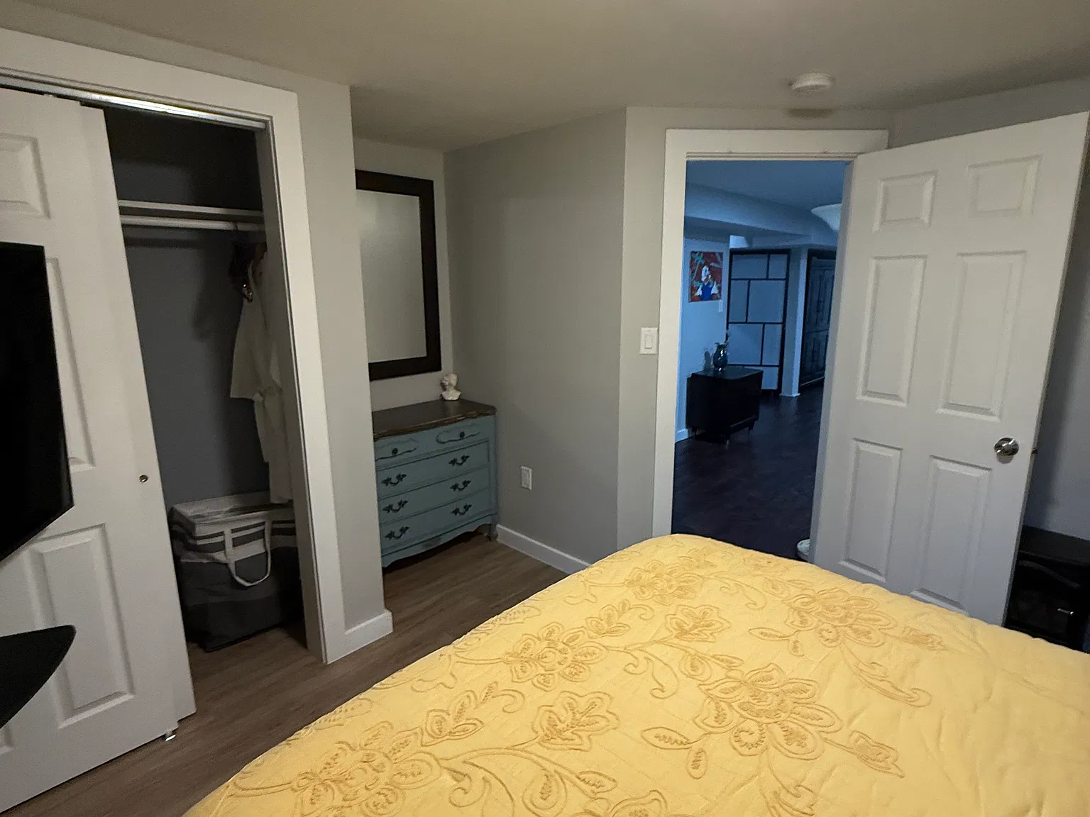 2 bed, 1000 sqft, $1,400 — Photo 3
