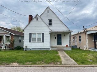 553 19th St, Dunbar, WV 25064