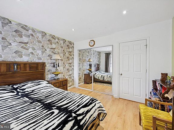 5th image of 441 Tomlinson Rd APT F6