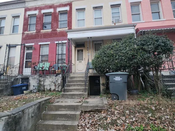 409 16th St SE, Washington, DC 20003