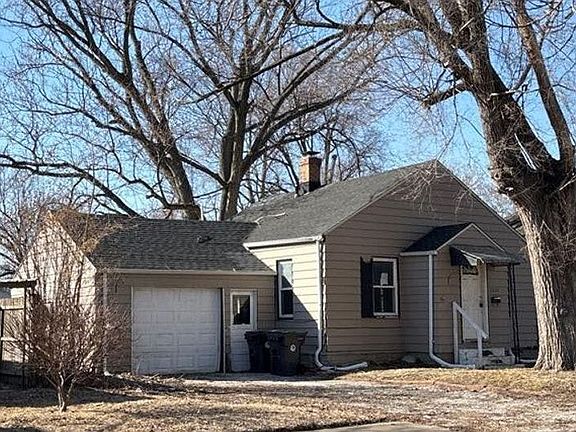 3rd image of 1321 S 9th St