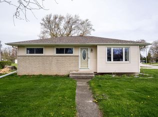 3380 E Bonnie Dr, Oak Creek, WI 53154
