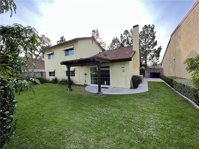 19104 Stefani Ave — Photo 15