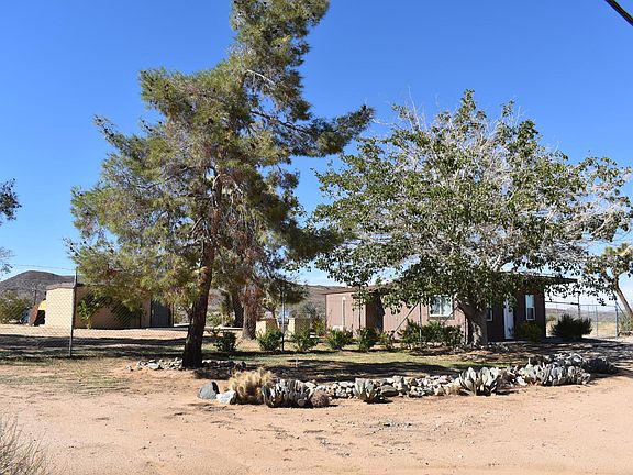 2nd image of 4712 Canyon Ln