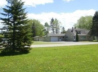 412 George St, Cheboygan, MI 49721