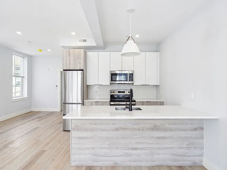 Serpentine Apartments: Newly Renovated in the Heart of Drexel — Photo 48