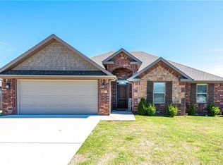 710 Captain Reid Ln, Prairie Grove, AR 72753