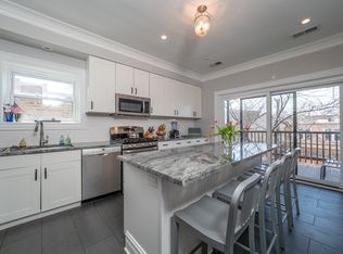 2030 N Orleans St APT 3, Chicago, IL