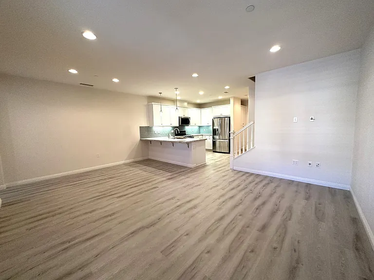 1503 El Paseo — Photo 15