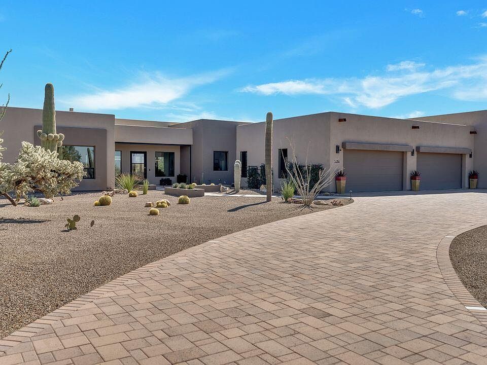 1st image of 11256 N Coyote Blue Ct