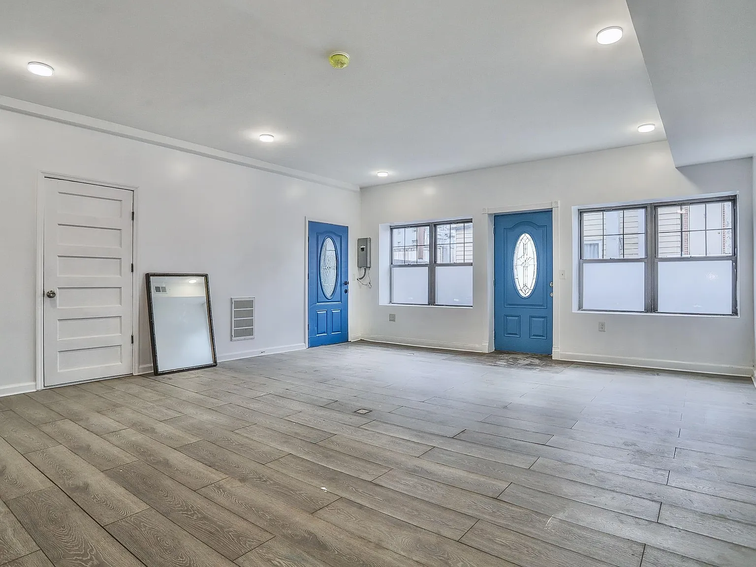 3 bed, 2.5 bath, 1000 sqft, $4,895 — Photo 4