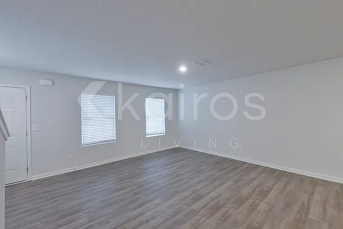 528 Ivy Brook Way — Photo 8