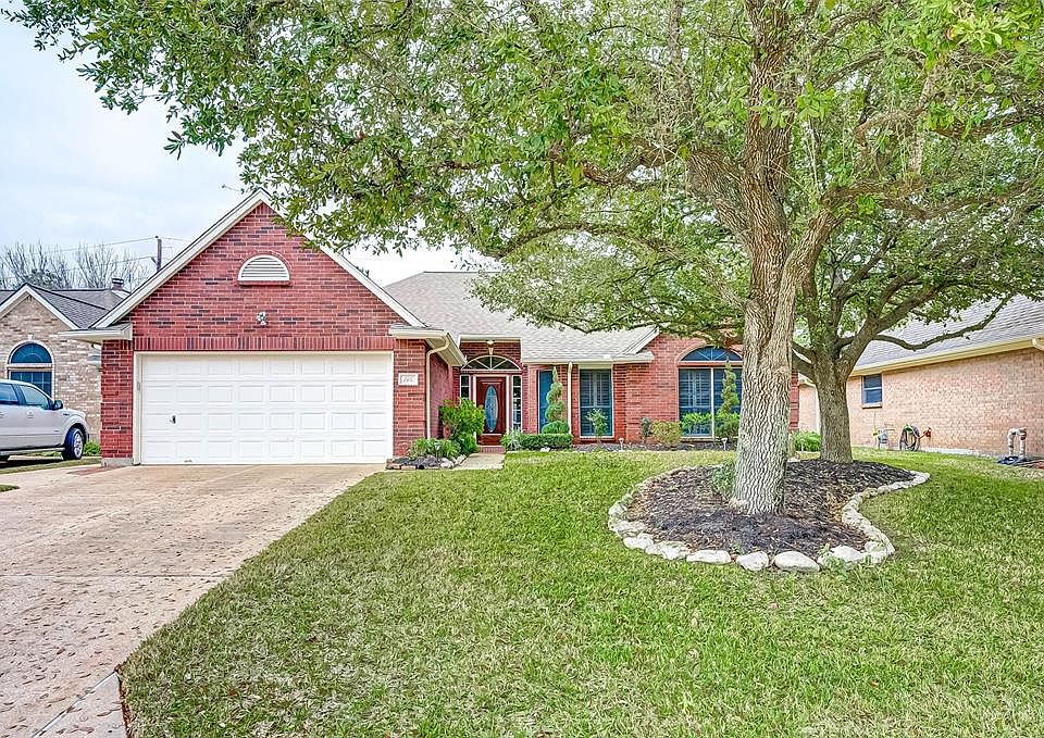 ~ 715 Country Meadows Dr. ~