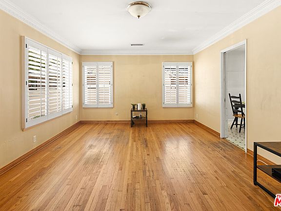 3rd image of 5849 W 76th St