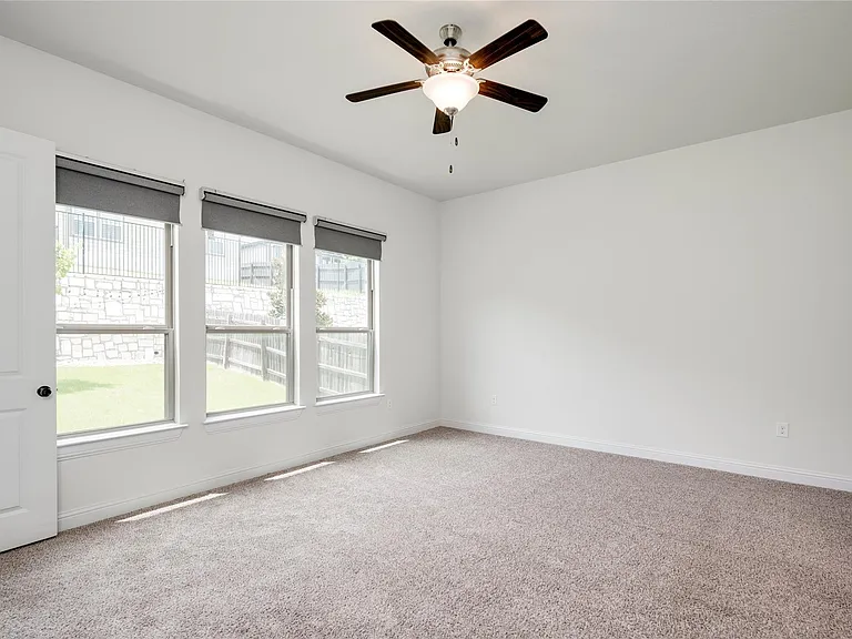 9813 Evening Canopy Dr — Photo 16