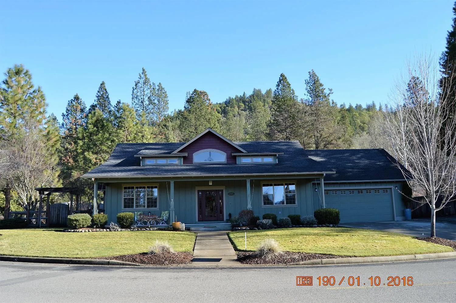 1045 Anglers Pl photo 1