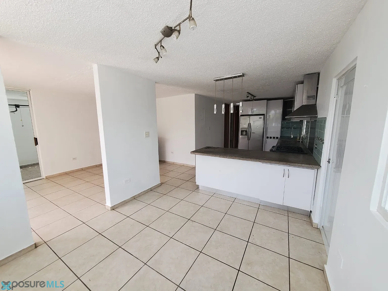 El Jardin (Condominio) — Photo 2