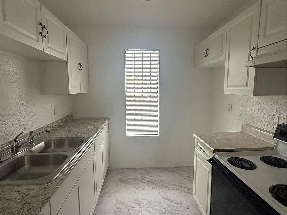 1st image of 8323 Wilcrest Dr APT 17002