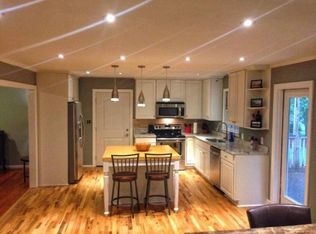 1414 Pooshee Dr, Charleston, SC 29407