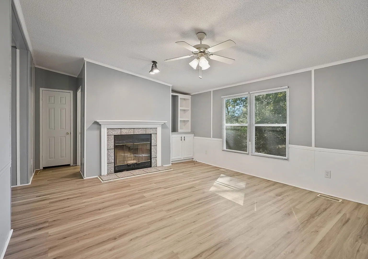 502 Inverary Dr — Photo 4