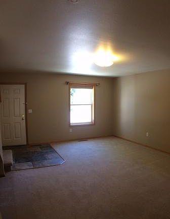 4th image of 414 W Babcock St APT 3