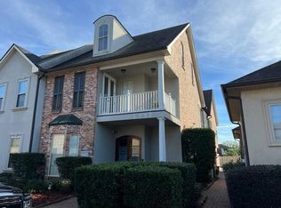2116 Hyde Park Ave, Harvey, LA 70058