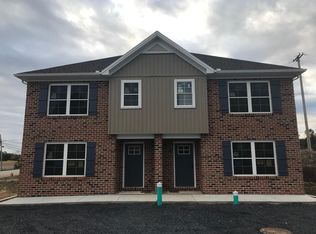 90 W Main St, New Kingstown, PA 17072