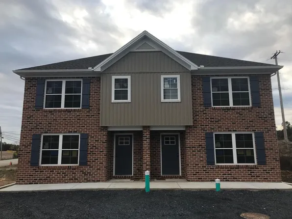90 W Main St, New Kingstown, PA 17072
