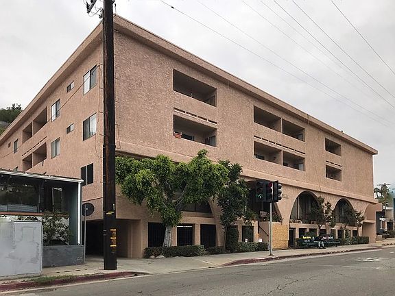 4th image of 2449 Hyperion Ave #F8cdc5f0a