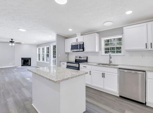 5795 Melvin Washington Dr, Ravenel, SC 29470