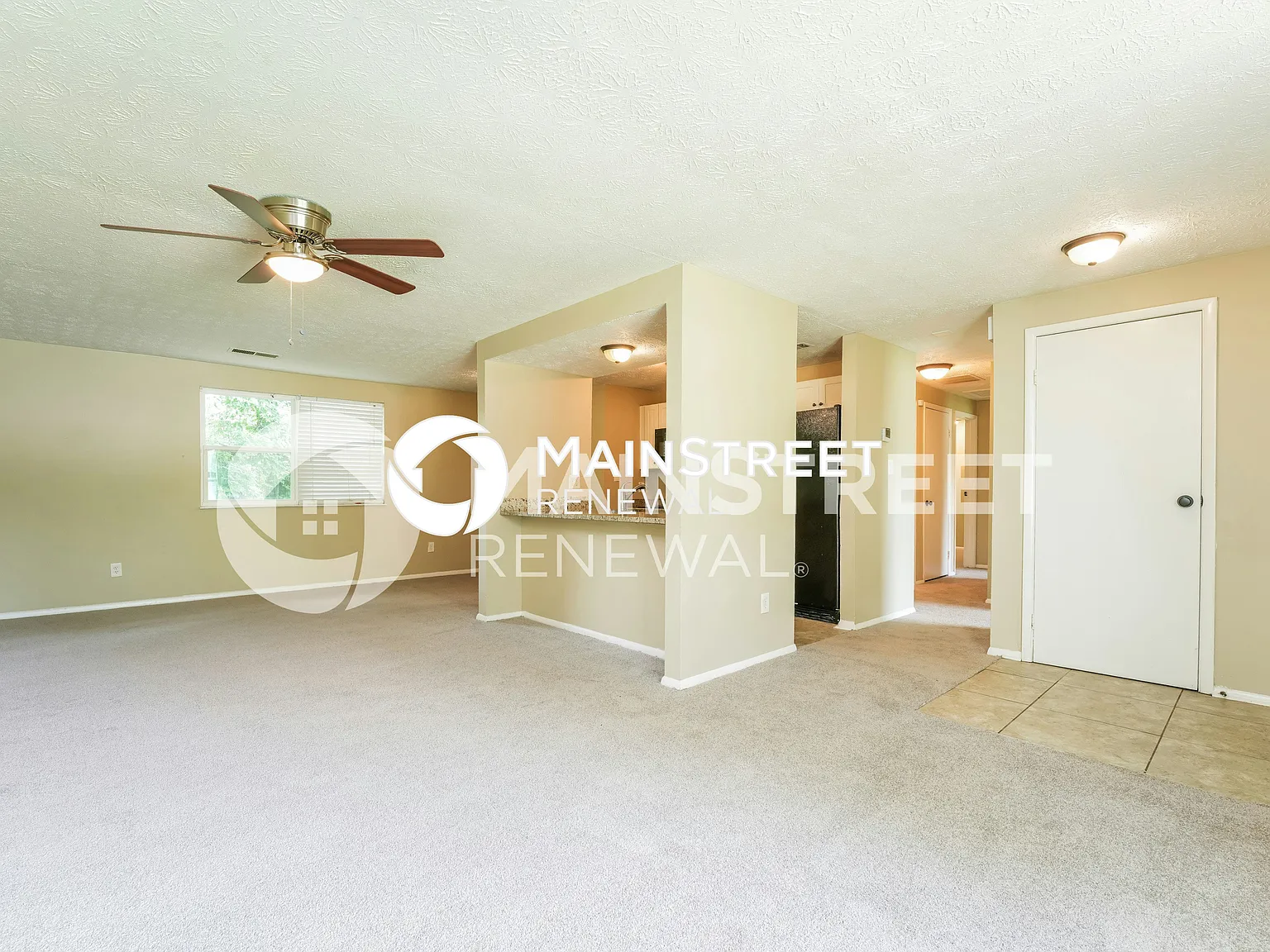 5372 Tracey Dr — Photo 3
