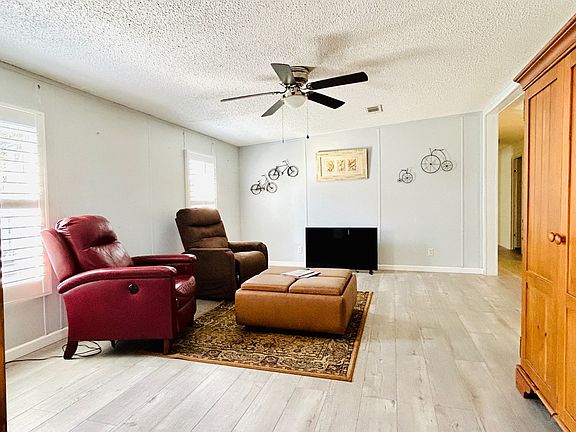 4th image of 28944 Hubbard St Lot 5
