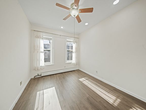 5th image of 136 Rockaway Pkwy