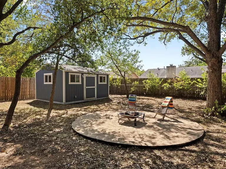 407 Westmorland Dr — Photo 30