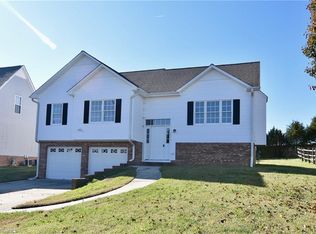 4870 Lance Ridge Ln, Winston Salem, NC 27127