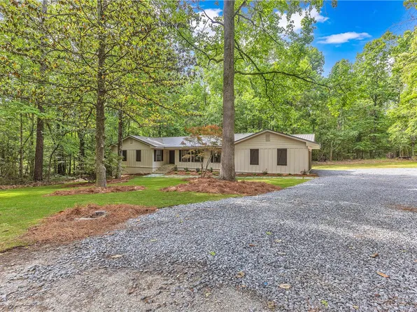 1796 Magnolia St, Alexander City, AL 35010