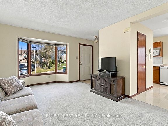 5th image of 39 Gerald Cres