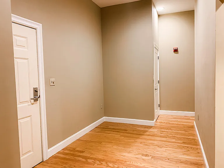 1721-1723 Washington St #205 — Photo 10