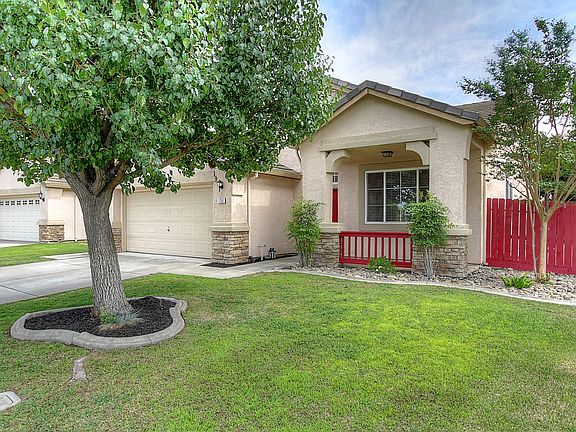 2nd image of 1760 Komenich Dr