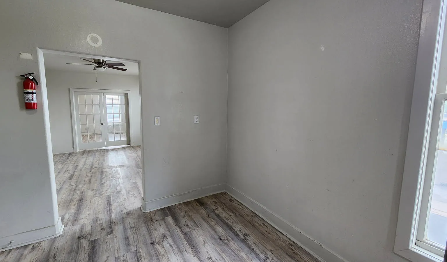 105 South Harriet Avenue - 4 — Photo 3