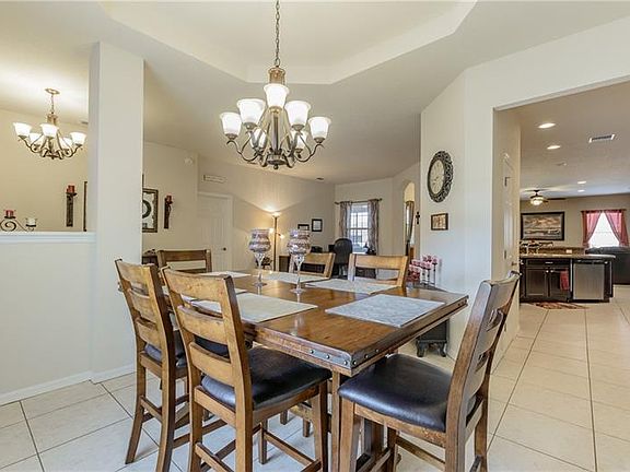 4th image of 2820 Blackwater Creek Dr