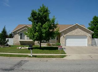 1752 W 1300 N, Clinton, UT 84015