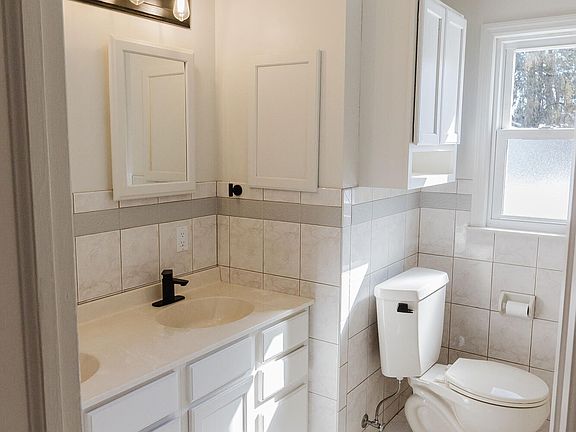 4th image of 31 Miles Standish Road