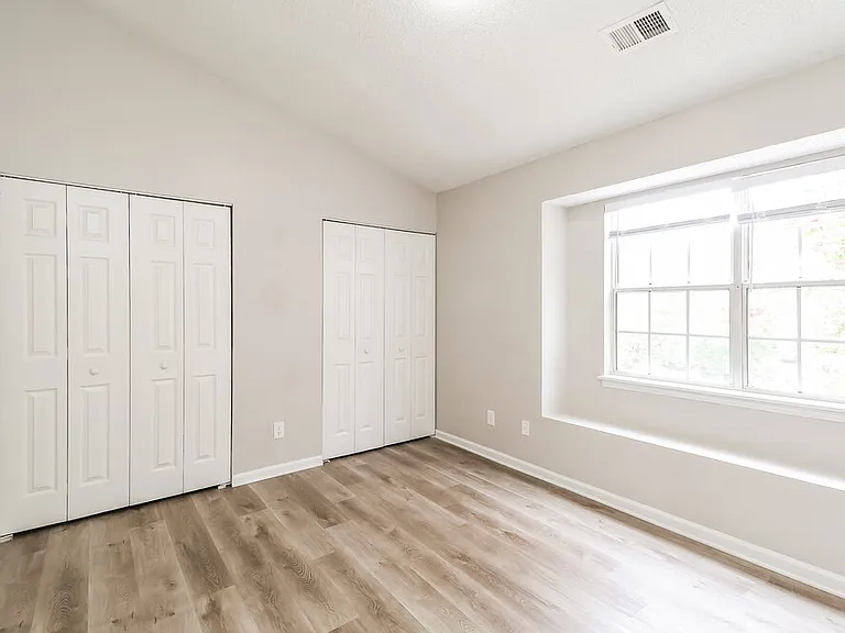 3204 Summercroft Ln — Photo 11