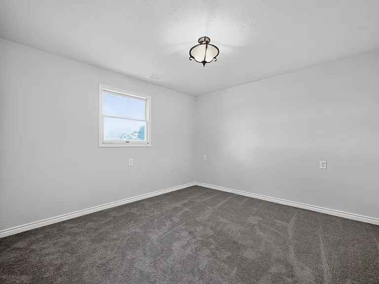 6611 Textile Rd — Photo 55