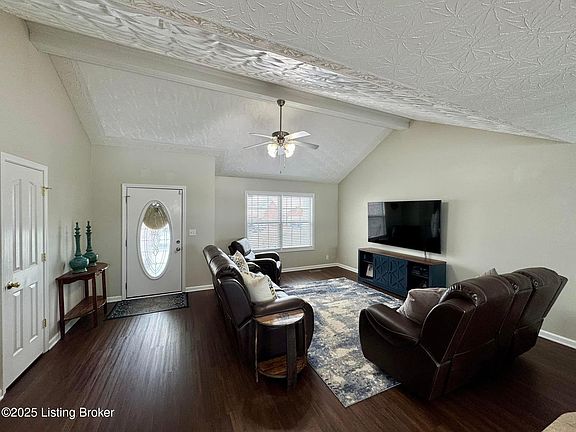 5th image of 145 Meadowcrest Dr