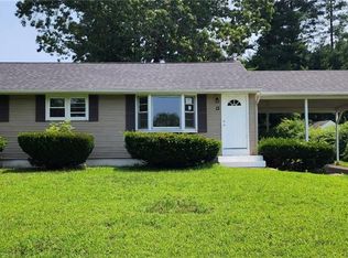 13 Conlin Dr, Enfield, CT 06082
